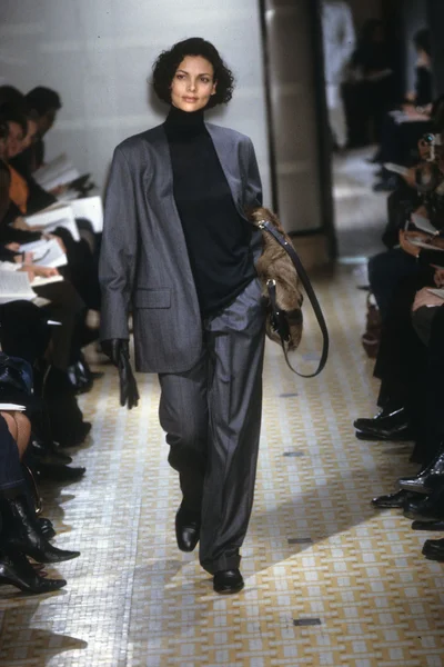 Look 9